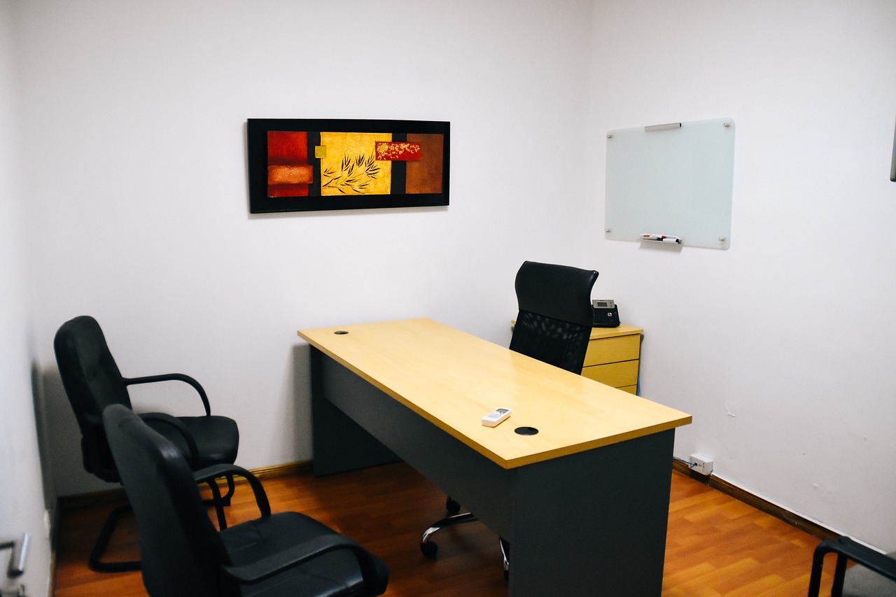 small-office-4837892-1280-1.jpeg